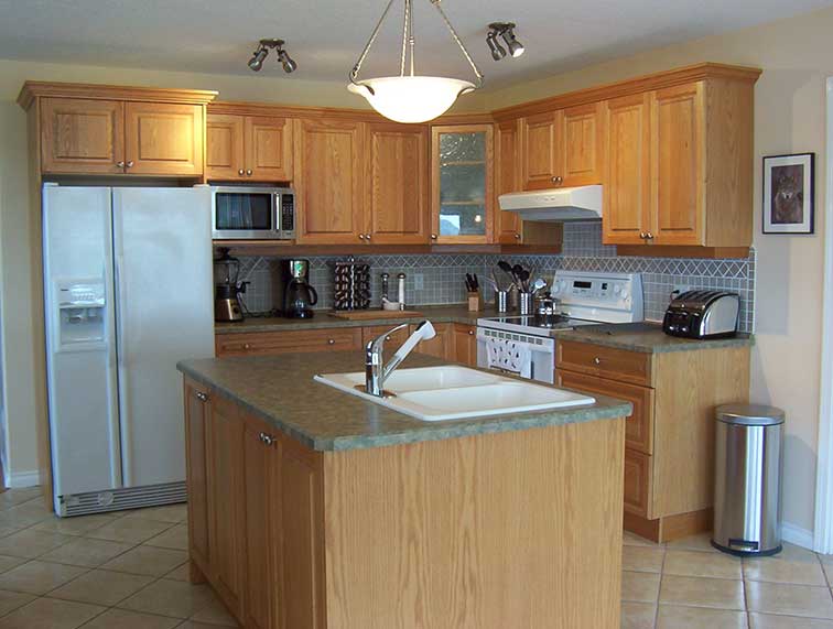 House Features Bowser Beach House, Oceanside Vacation Rental on