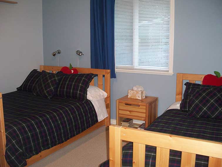 House Features Bowser Beach House, Oceanside Vacation Rental on